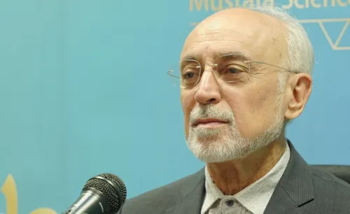 در کنار شبکه دانشمندان، باید شبکه جهانی بانیان علم را شکل دهیم